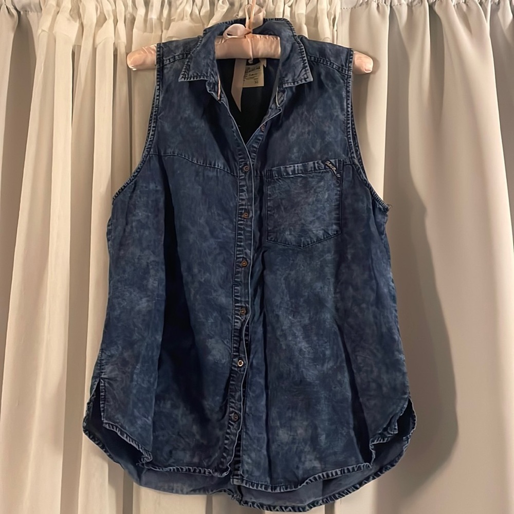 Pull & Bear Denim Chambray Sleeveless Shirt